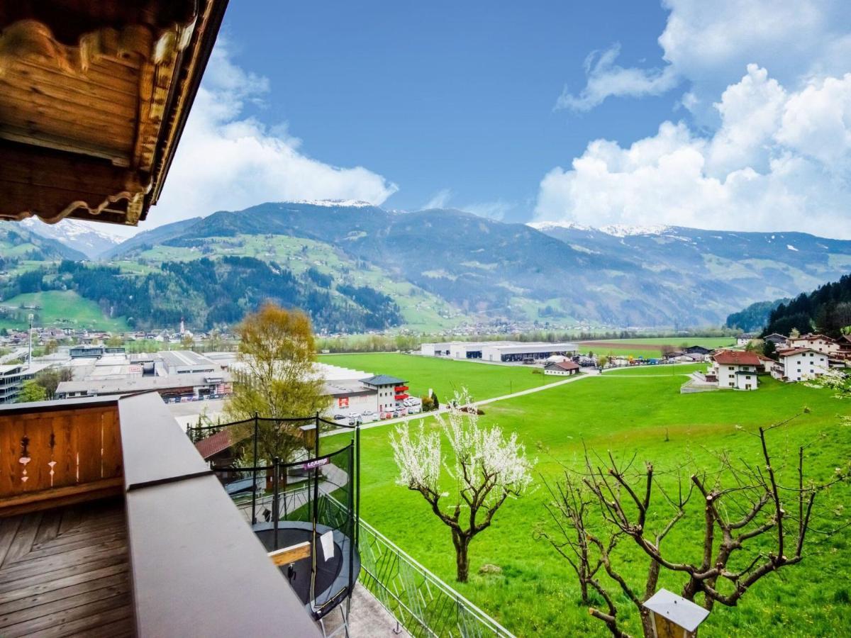 Scenic Apartment In Tirol With Garden Kaltenbach Luaran gambar